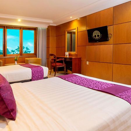 Hotel Bumi Senyiur Samarinda Ngoại thất bức ảnh